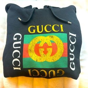 Gucci classic hoodie size: XS lightly worn